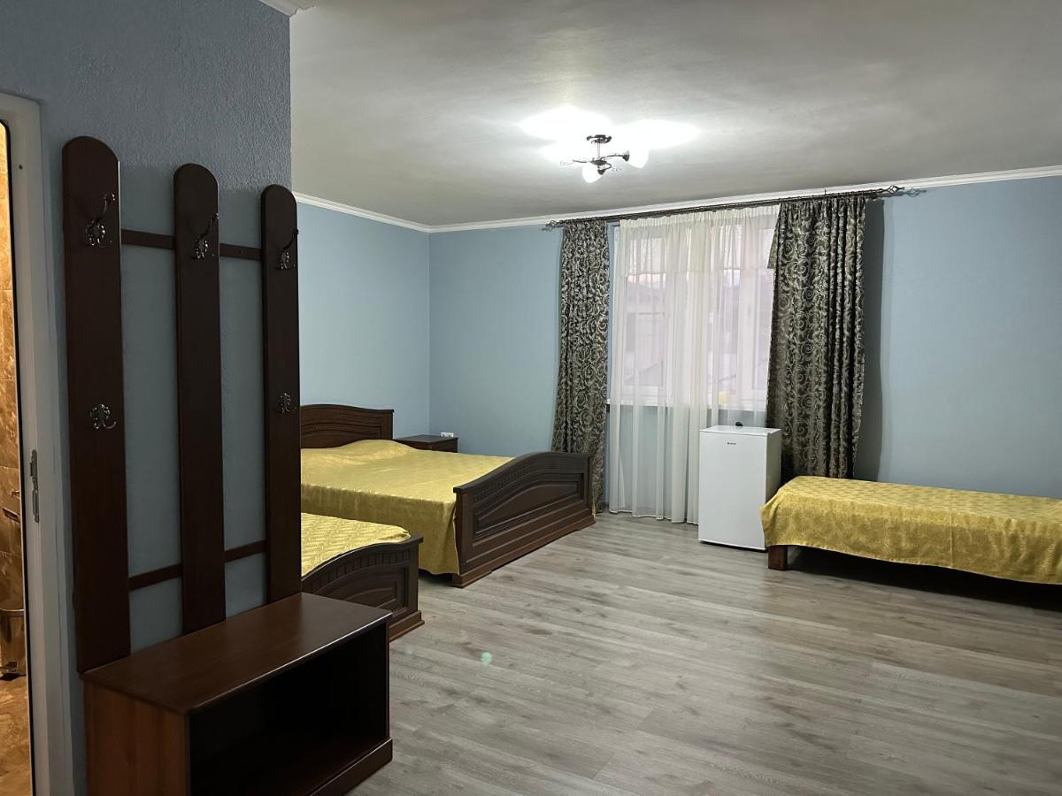 Gudauta Hotel Bagian luar foto