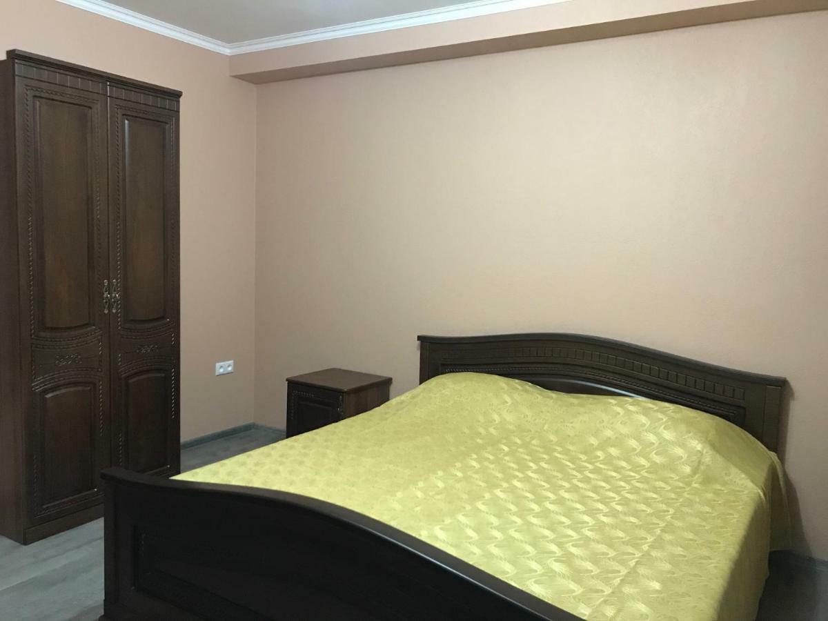 Gudauta Hotel Bagian luar foto