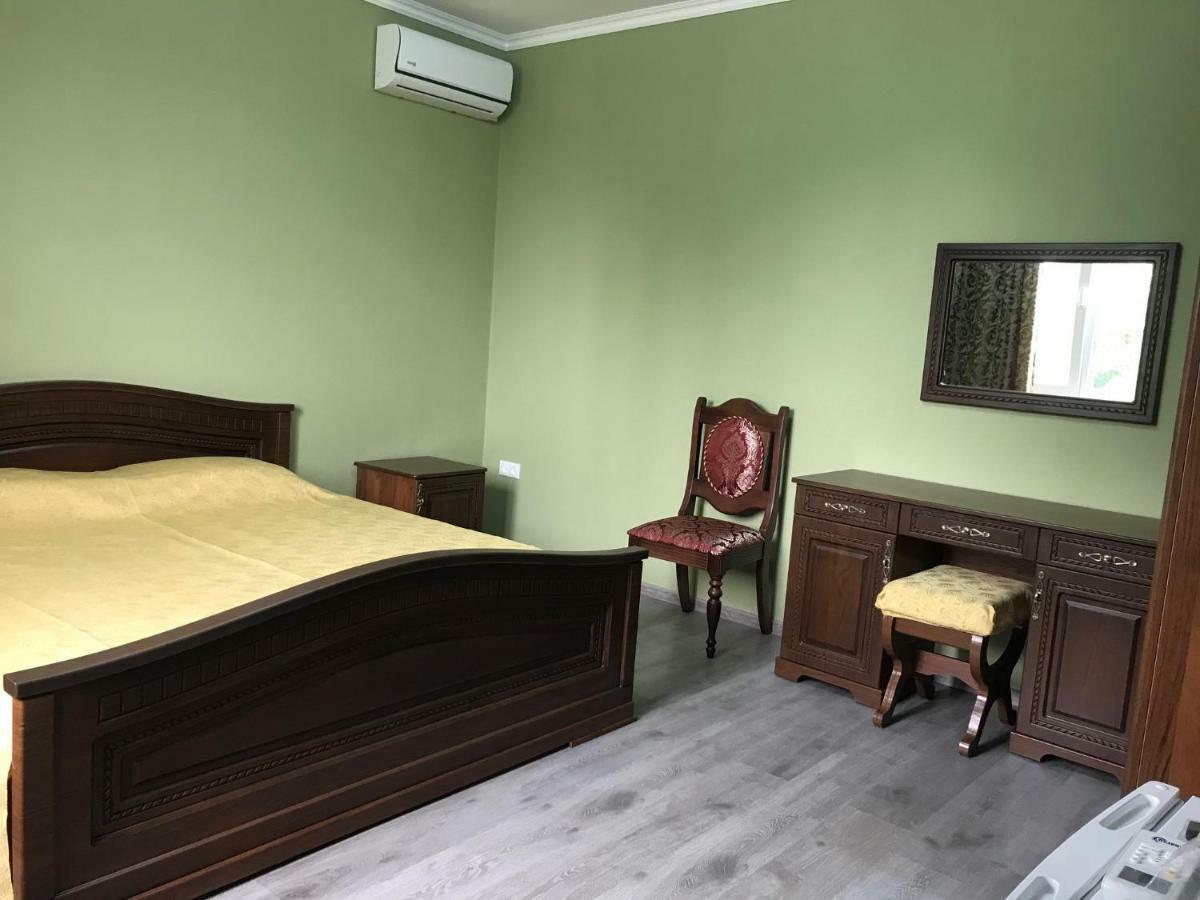 Gudauta Hotel Bagian luar foto